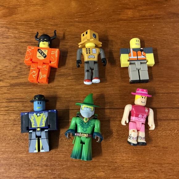 Roblox Action Figures Emerald Dragon Misc. Lot of 15 - Picture 3 of 5